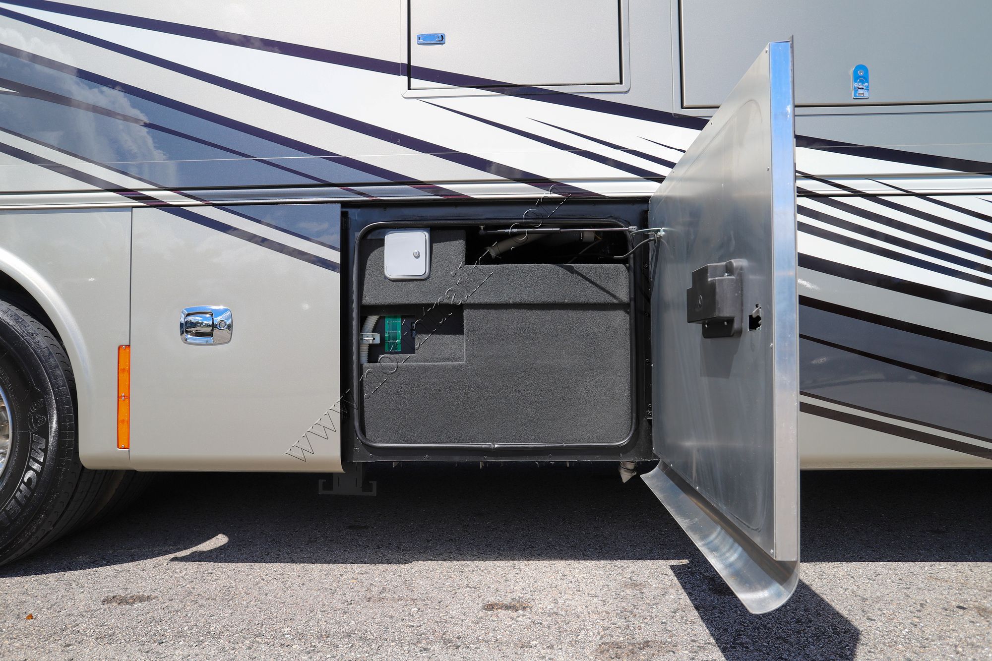 New 2026 Tiffin Motor Homes Phaeton 35CH Class A  For Sale