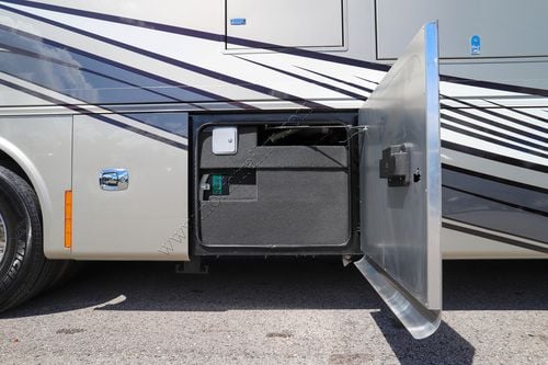 2026 Tiffin Motor Homes Phaeton 35CH