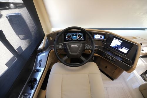 2026 Tiffin Motor Homes Phaeton 35CH