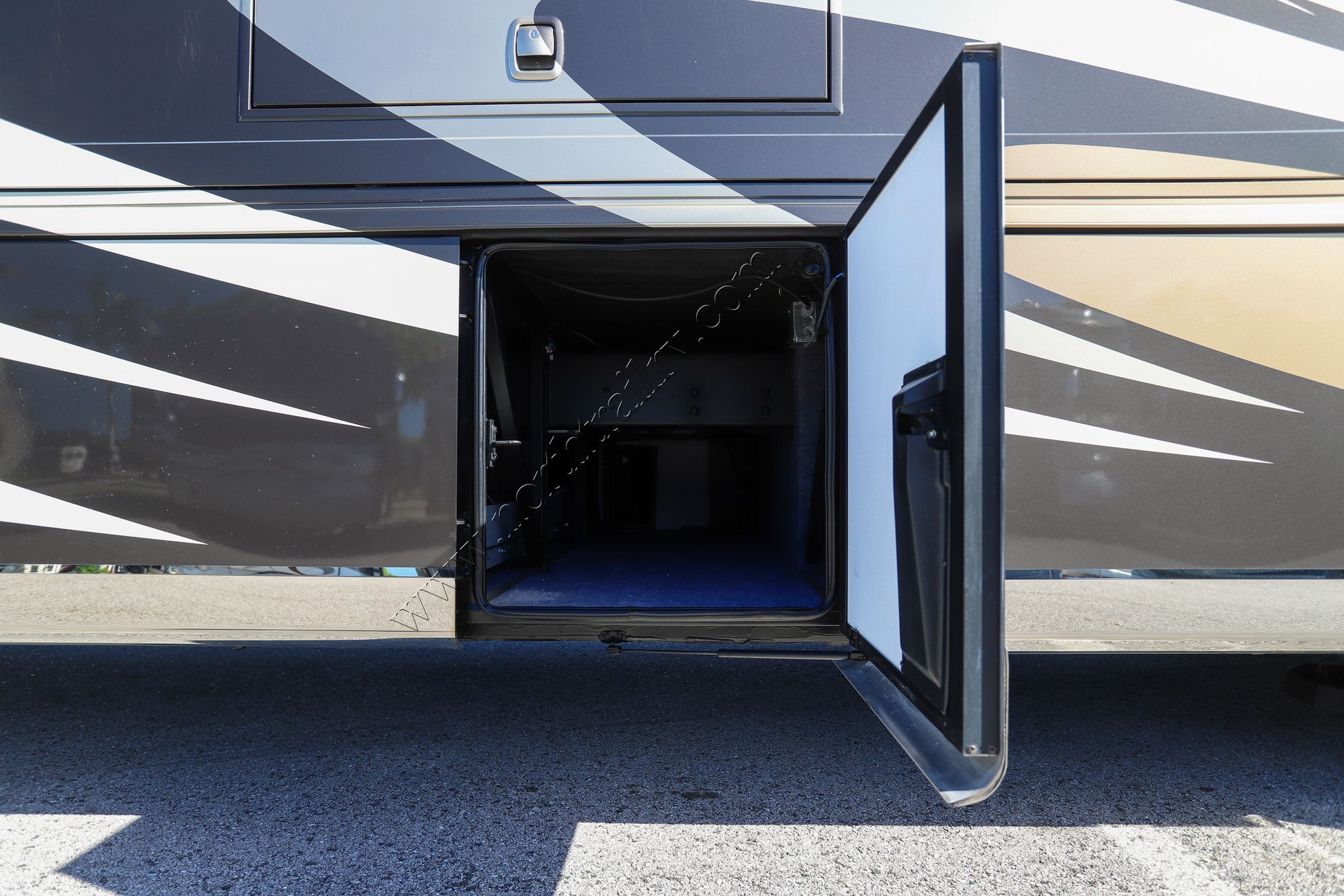 Used 2019 Newmar Dutch Star 4369 Class A  For Sale