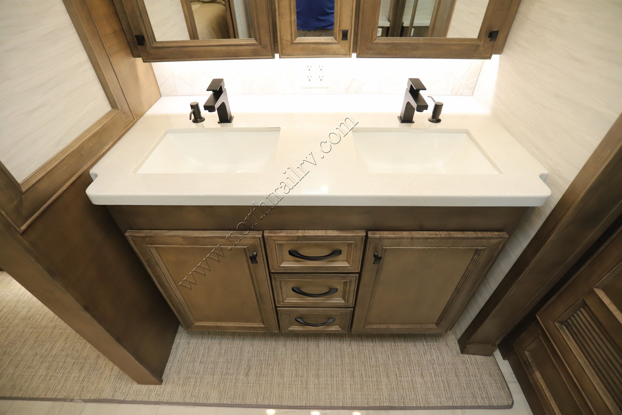 New 2026 Tiffin Motor Homes Phaeton 35CH Class A  For Sale