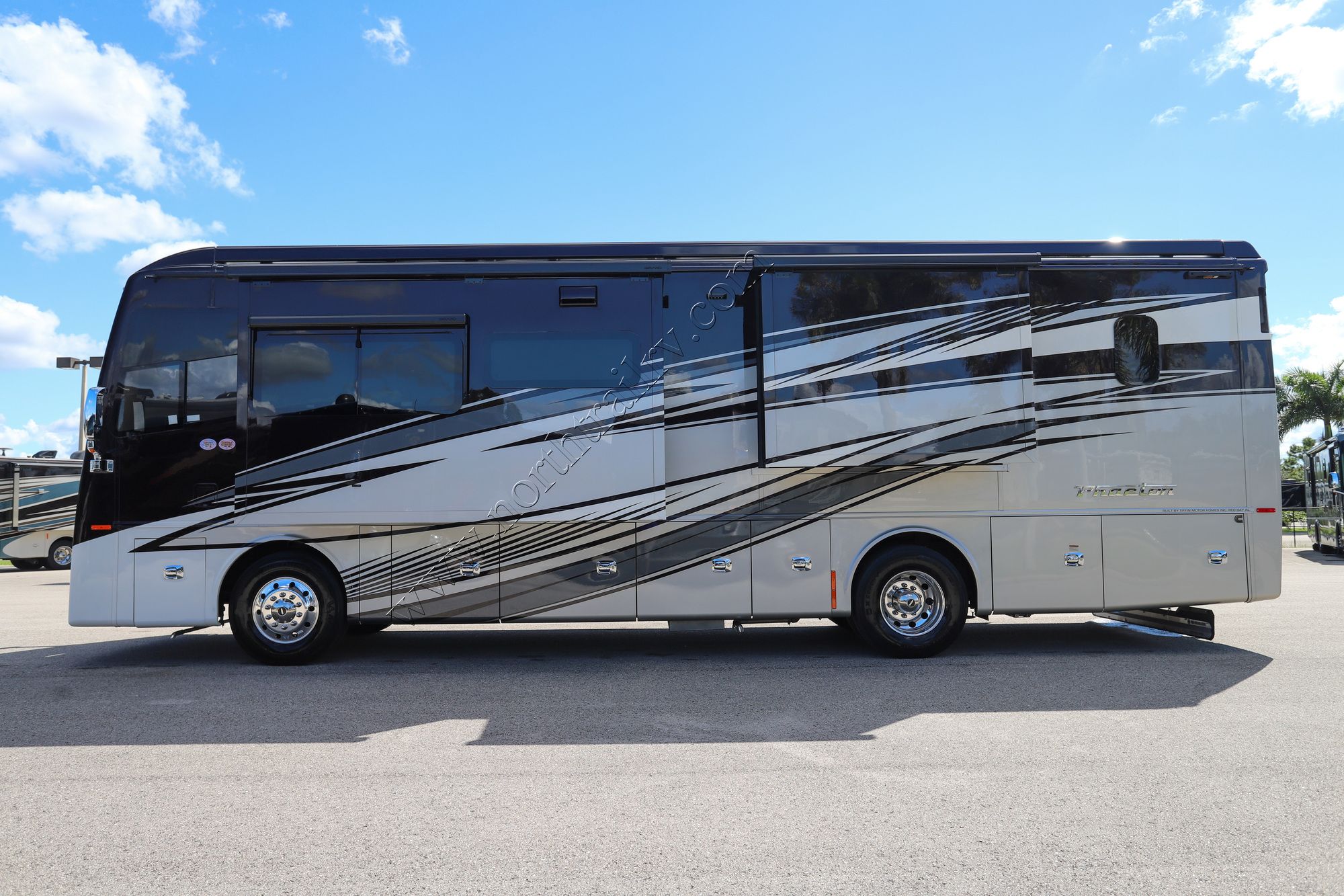 New 2026 Tiffin Motor Homes Phaeton 35CH Class A  For Sale
