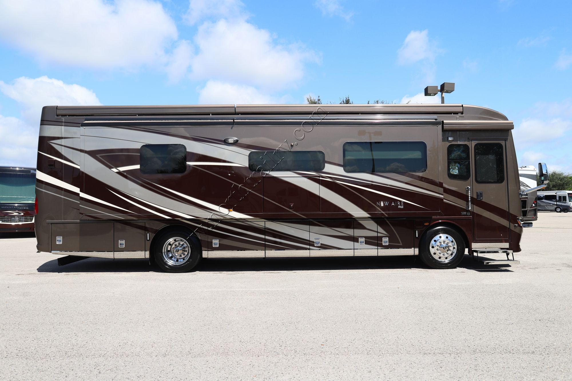 Used 2021 Newmar New Aire 3545 Class A  For Sale