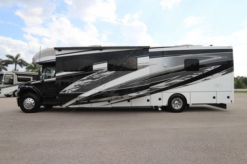 2026 Renegade Rv Verona 40VRB