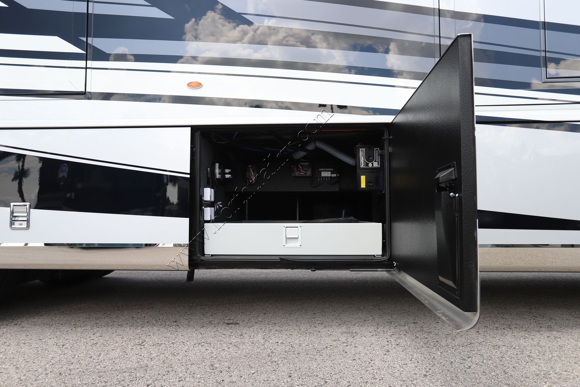 New 2026 Newmar Dutch Star 4325 Class A  For Sale