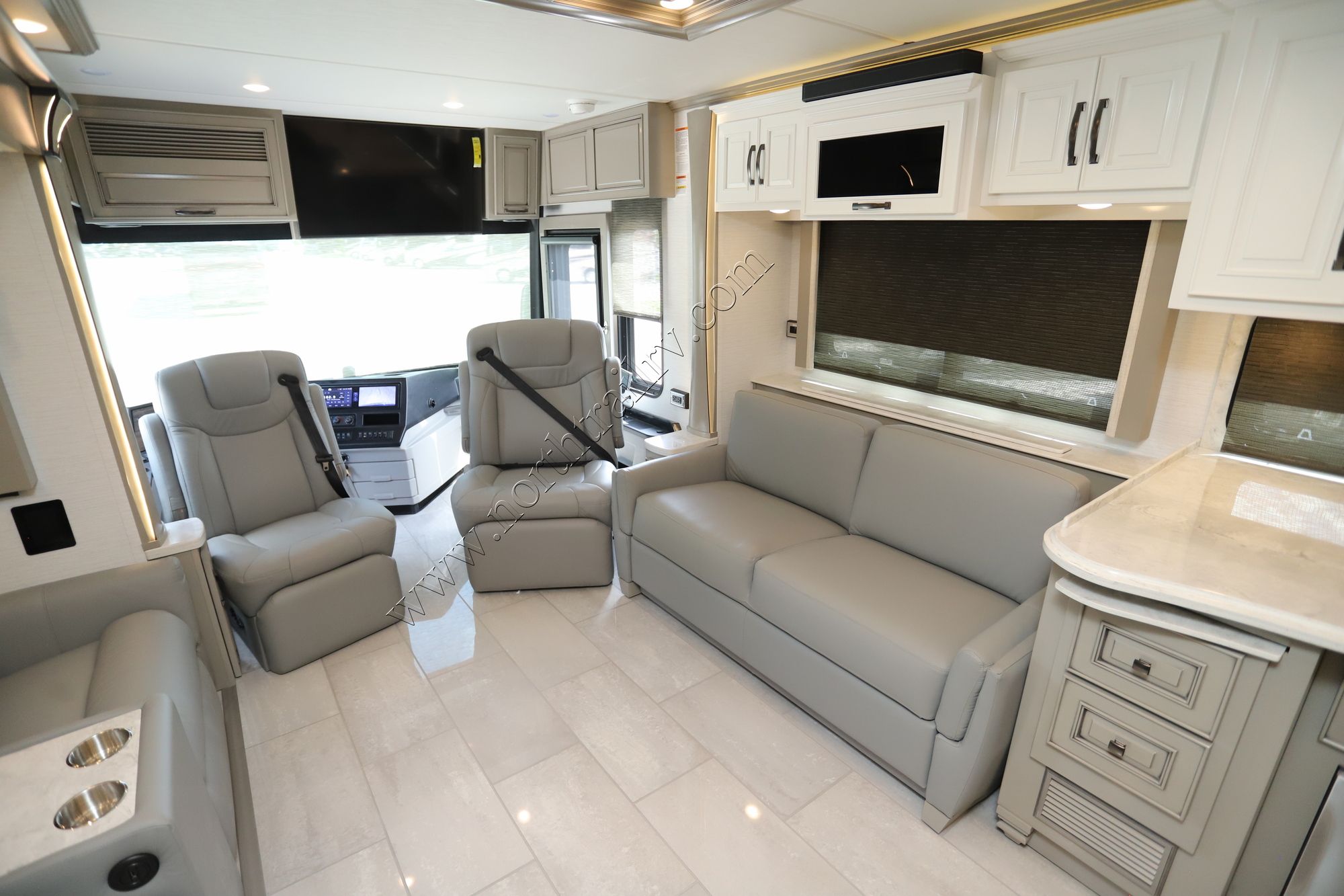 New 2026 Newmar Dutch Star 4325 Class A  For Sale