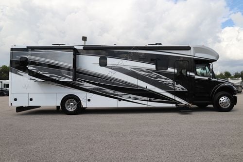 2026 Renegade Rv Verona 40VRB