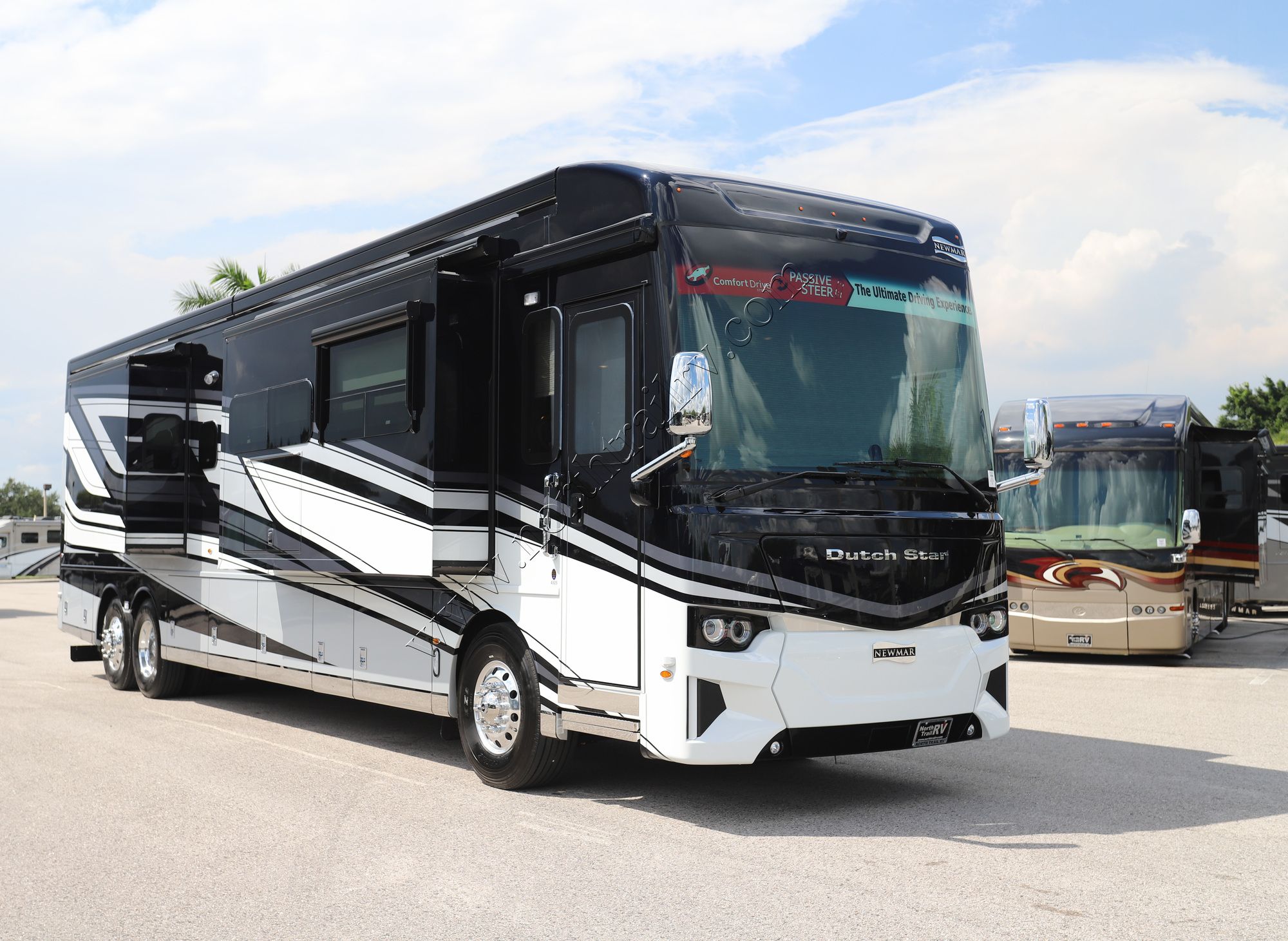 New 2026 Newmar Dutch Star 4325 Class A  For Sale