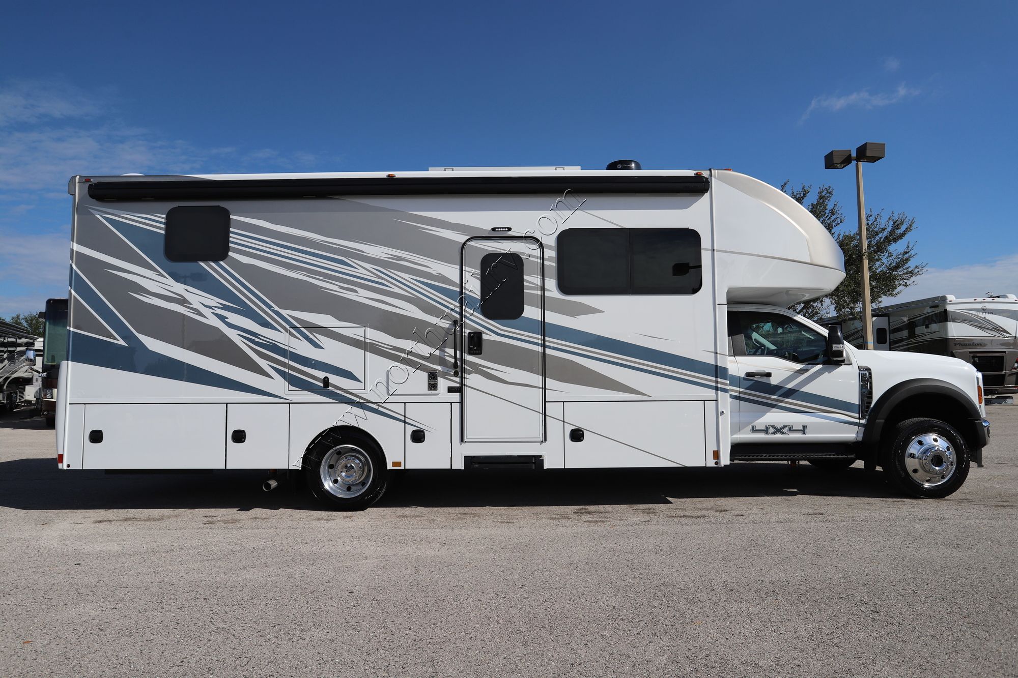 New 2026 Renegade Rv Veracruz 32VDS Super C  For Sale