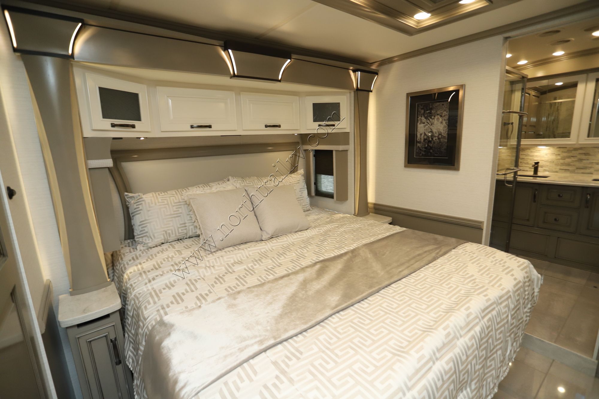 New 2026 Newmar Dutch Star 4325 Class A  For Sale