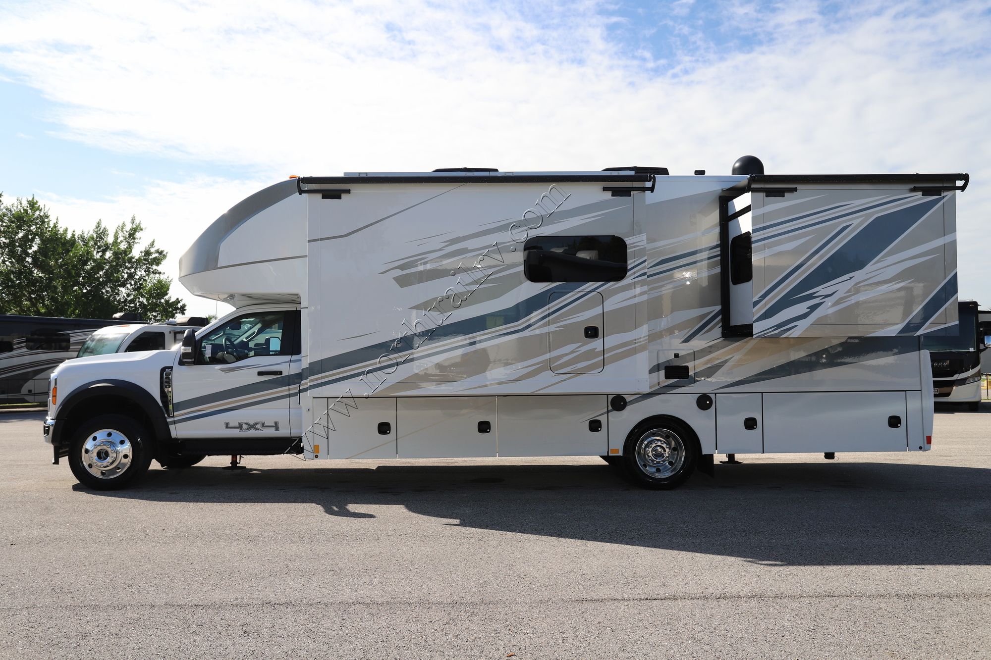 New 2026 Renegade Rv Veracruz 32VDS Super C  For Sale