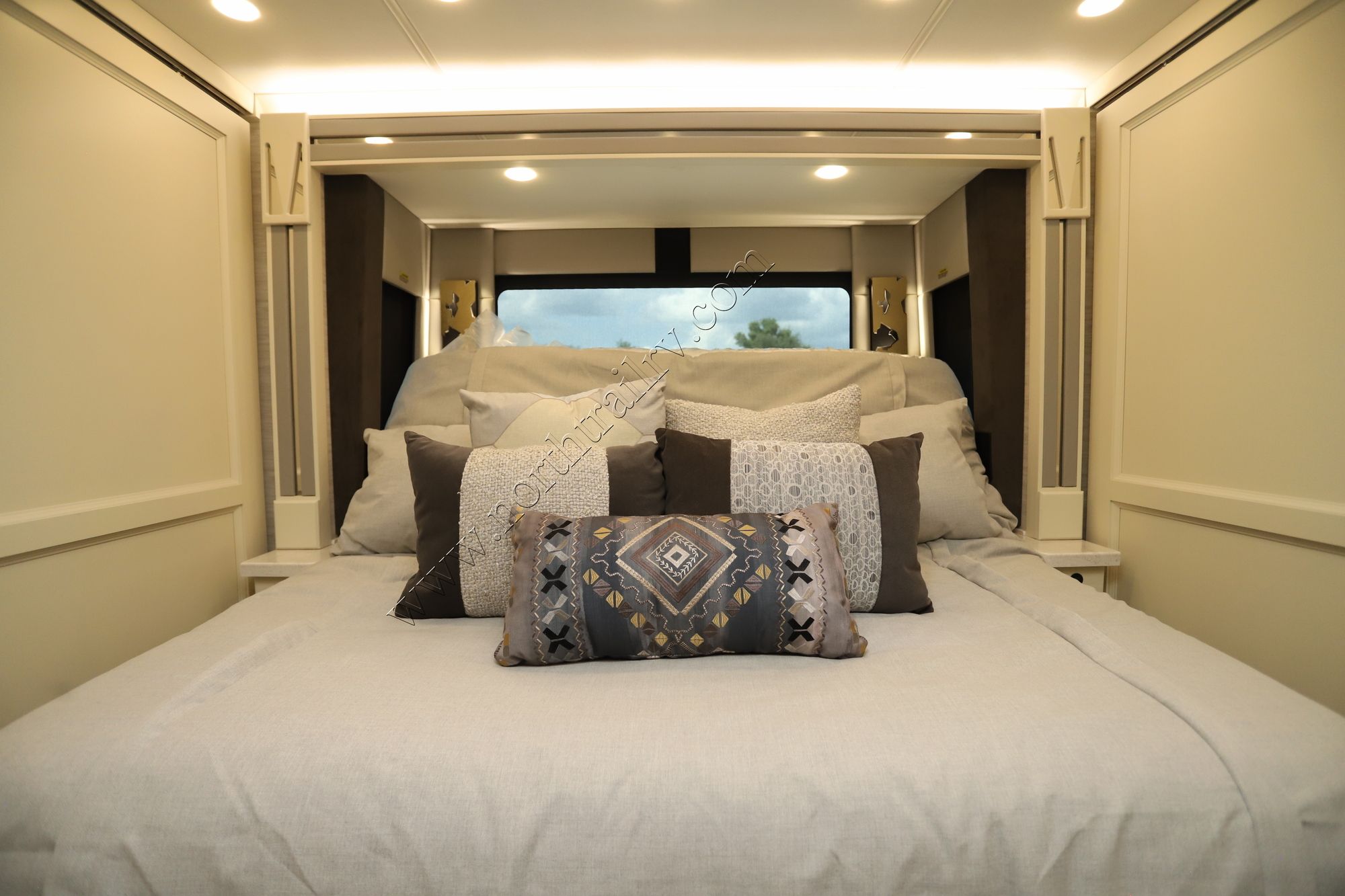 New 2026 Tiffin Motor Homes Allegro Bus 40IP Class A  For Sale