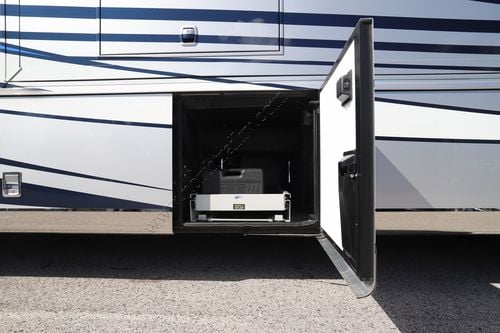 2023 Newmar Mountain Aire 4535
