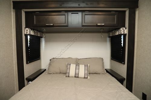 2022 Entegra Odyssey 29V