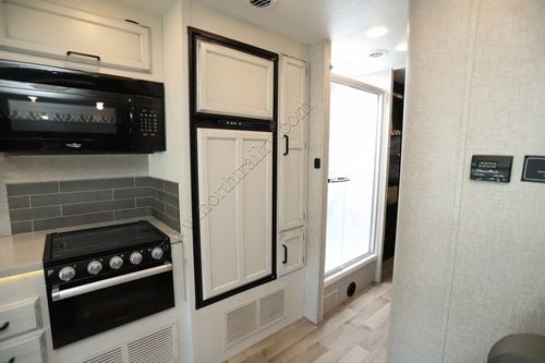 2022 Entegra Odyssey 29V