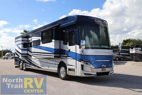 2023 Newmar Mountain Aire 4535