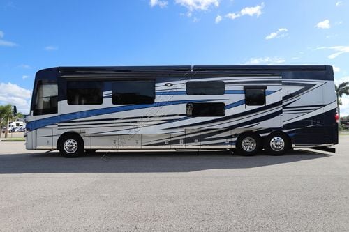 2023 Newmar Mountain Aire 4535