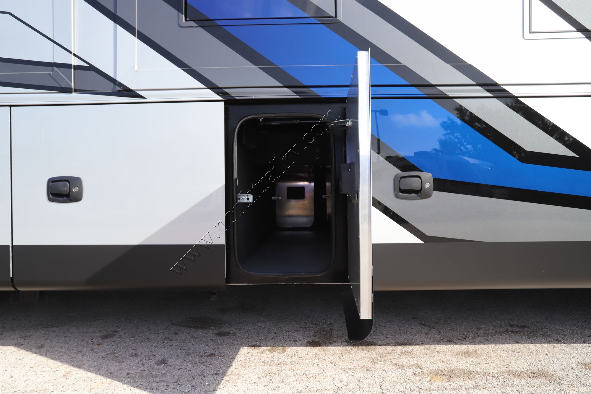 New 2026 Tiffin Motor Homes Allegro Bus 45OPP Class A  For Sale
