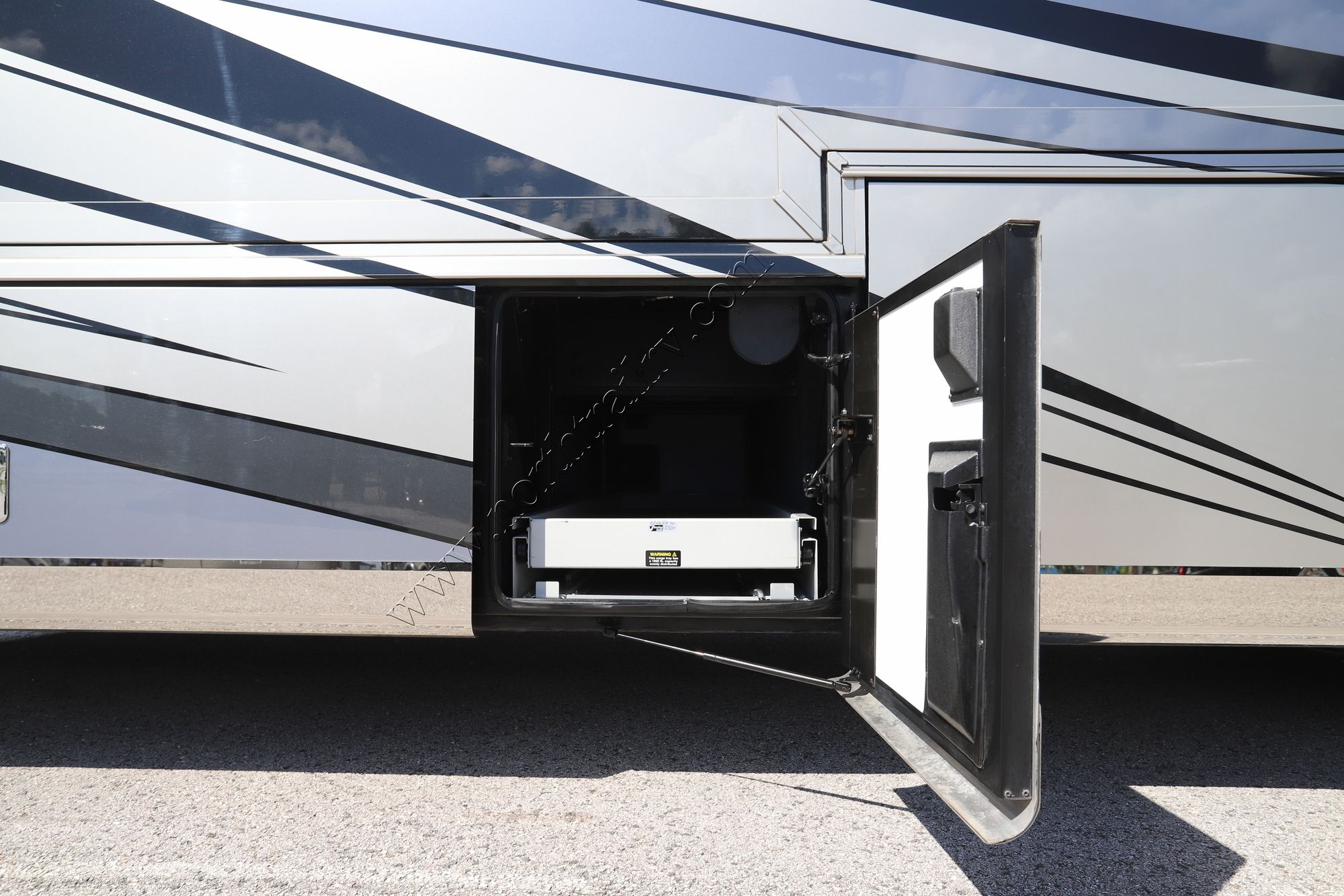 Used 2016 Newmar London Aire 4598 Class A  For Sale