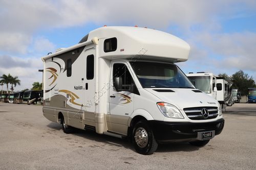 2013 Itasca Navion 24M