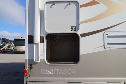 2013 Itasca Navion 24M