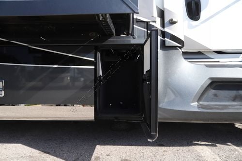 2023 Newmar Supreme Aire 4051