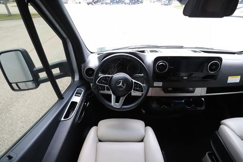2021 Airstream Atlas MB