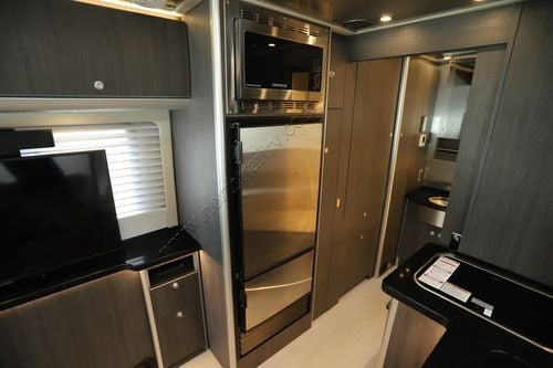 2021 Airstream Atlas MB