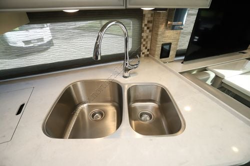 2023 Newmar Supreme Aire 4051