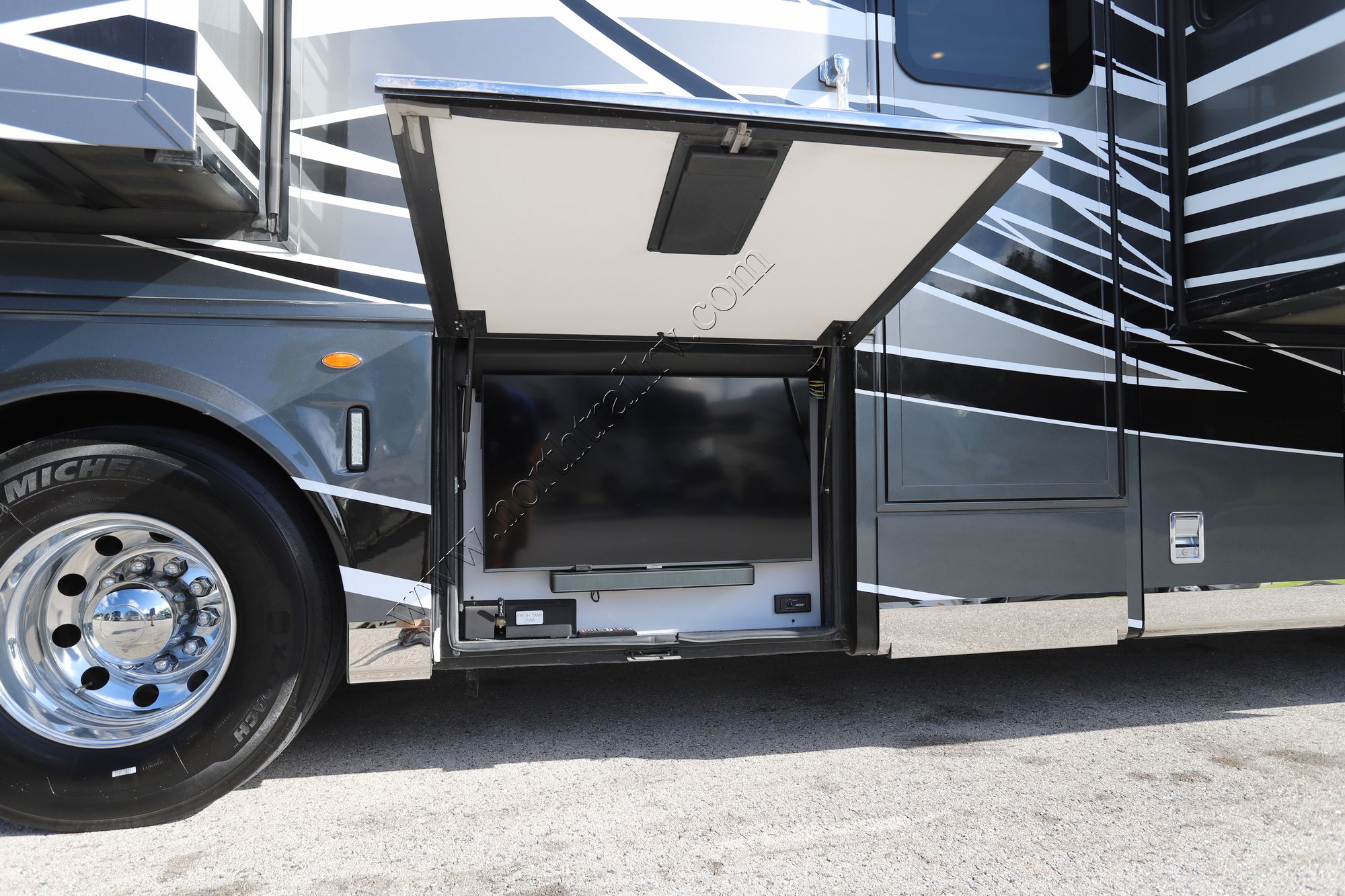 Used 2023 Newmar Supreme Aire 4051 Super C  For Sale