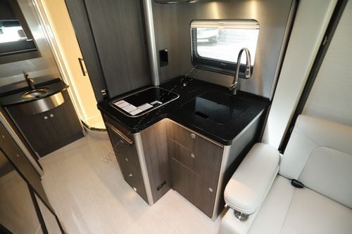 2021 Airstream Atlas MB