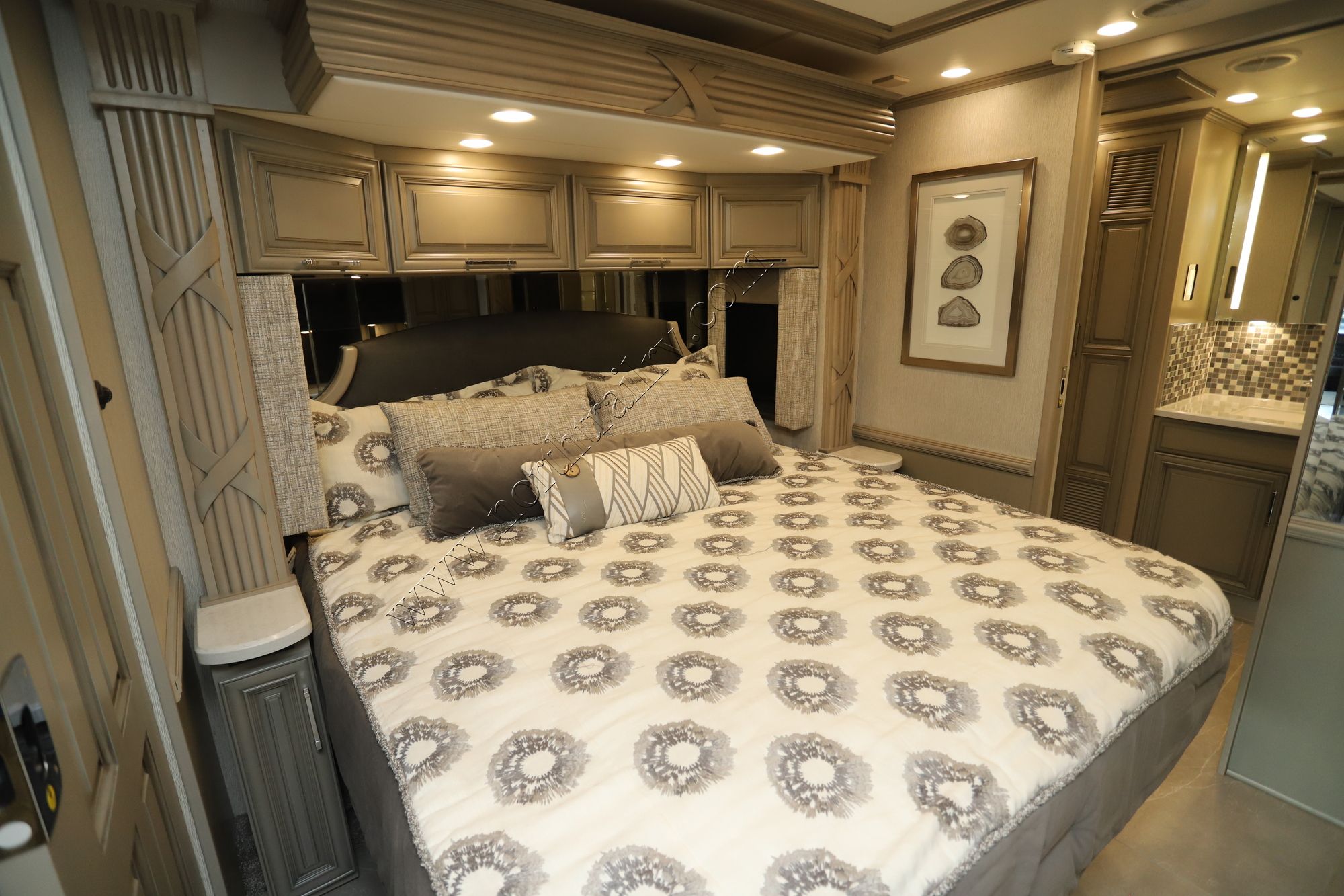 Used 2023 Newmar Supreme Aire 4051 Super C  For Sale