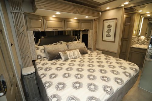 2023 Newmar Supreme Aire 4051