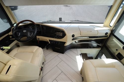 2014 Tiffin Motor Homes Allegro Bus 40QBP Class A