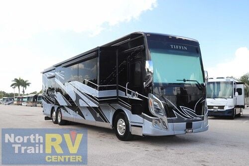 2026 Tiffin Motor Homes Zephyr 45PZ