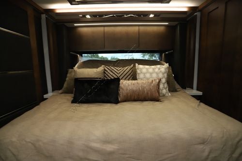 2026 Tiffin Motor Homes Zephyr 45PZ