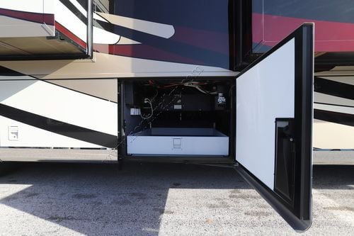 2017 Newmar Mountain Aire 4553