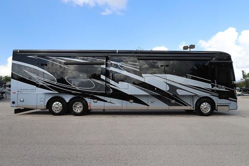 2026 Tiffin Motor Homes Zephyr 45PZ